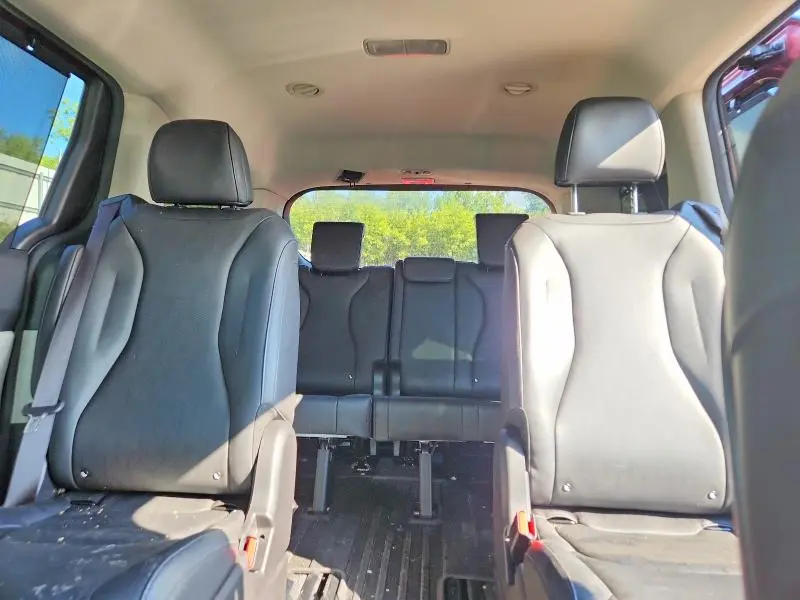 2022 KIA CARNIVAL EX  