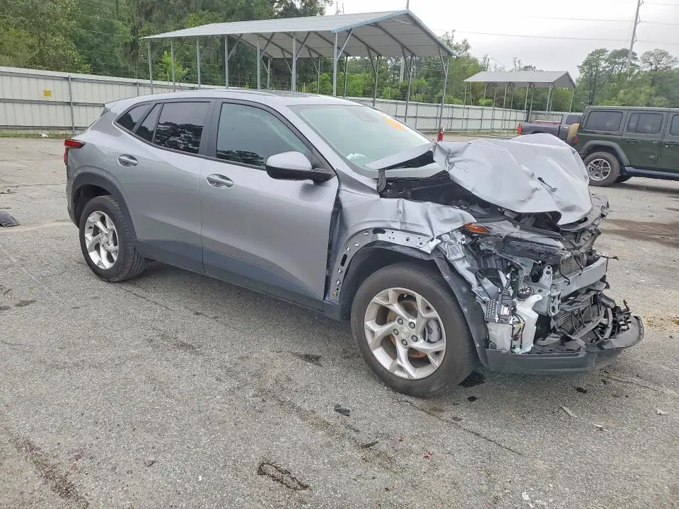 2025 CHEVROLET TRAX LS  