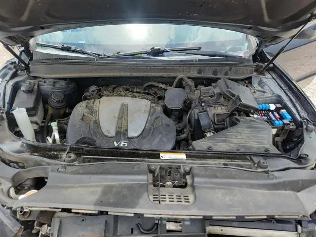 2011 HYUNDAI SANTA FE SE  