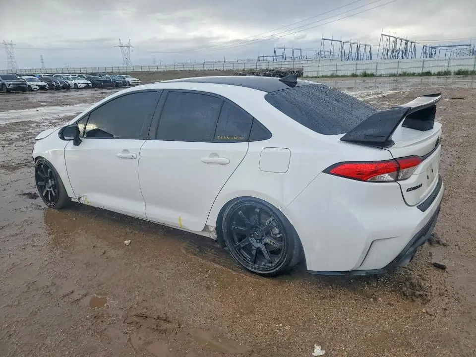 2022 TOYOTA COROLLA SE  