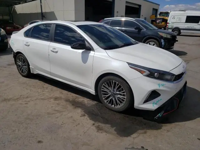 2022 KIA FORTE GT LINE  