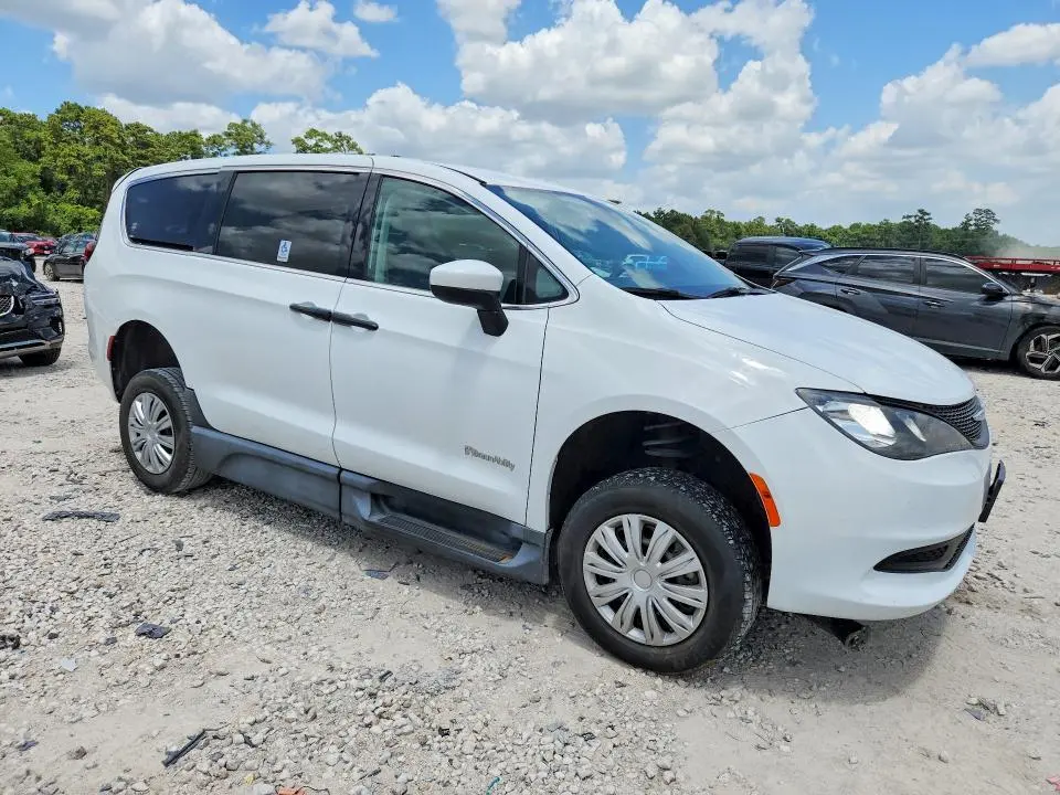 2021 CHRYSLER VOYAGER L  