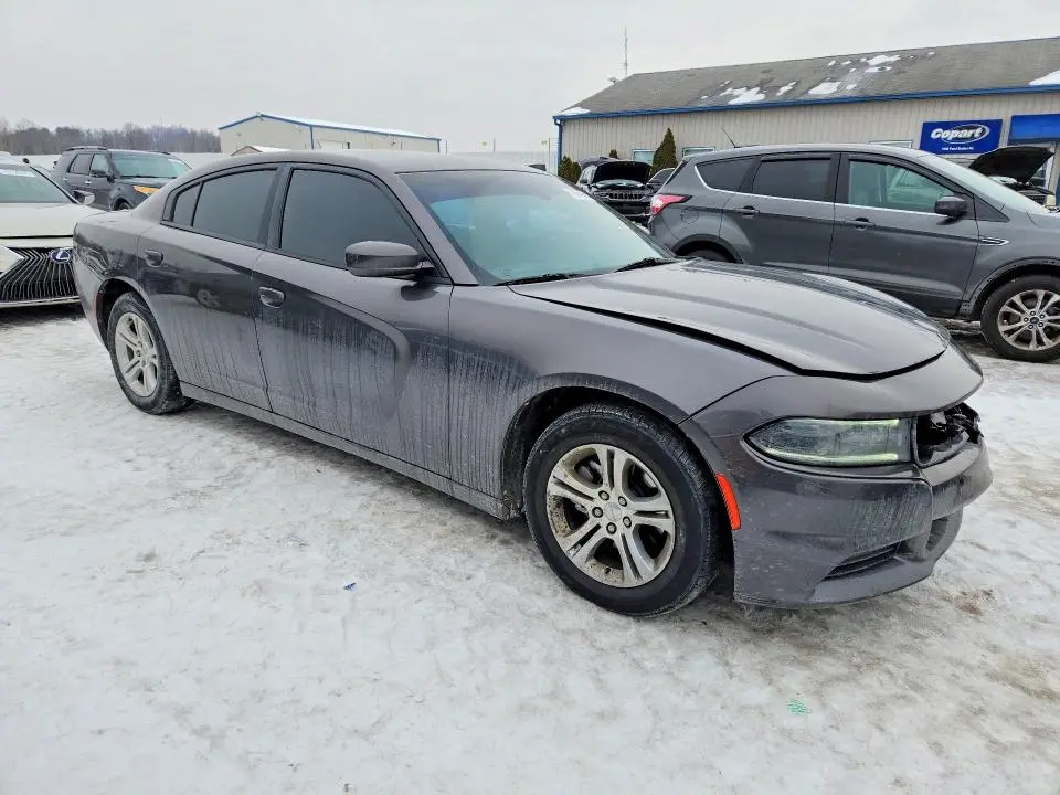 2015 DODGE CHARGER SE  