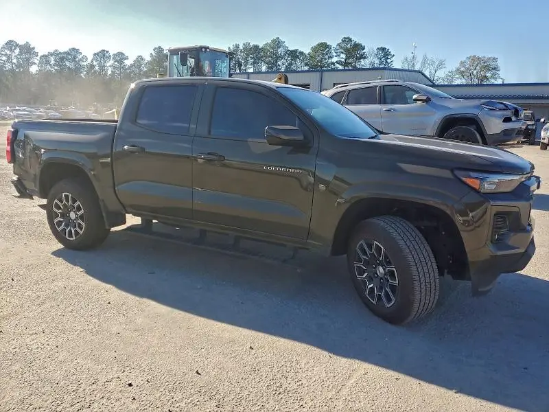 2024 CHEVROLET COLORADO LT  