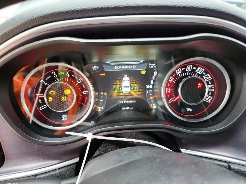 2016 DODGE CHALLENGER SXT  