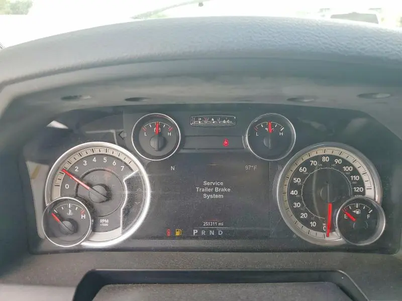 2015 RAM 3500 SLT  