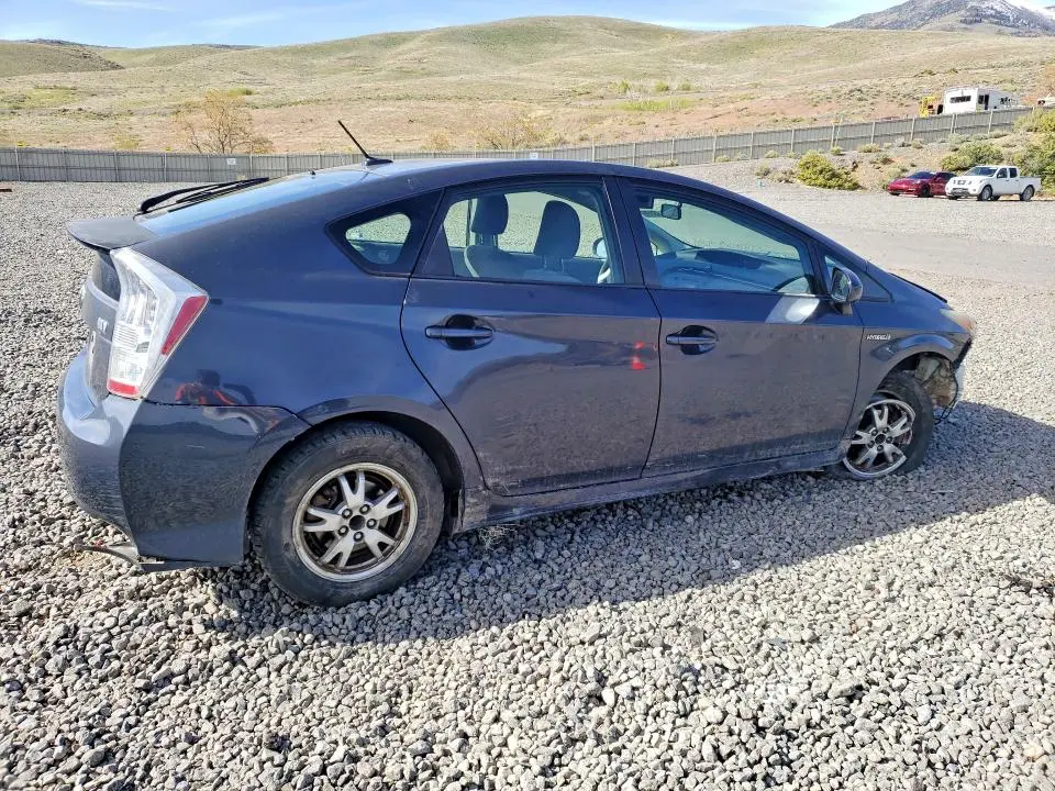 2011 TOYOTA PRIUS TWO  