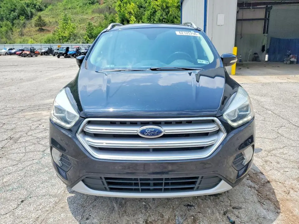 2017 FORD ESCAPE TITANIUM  