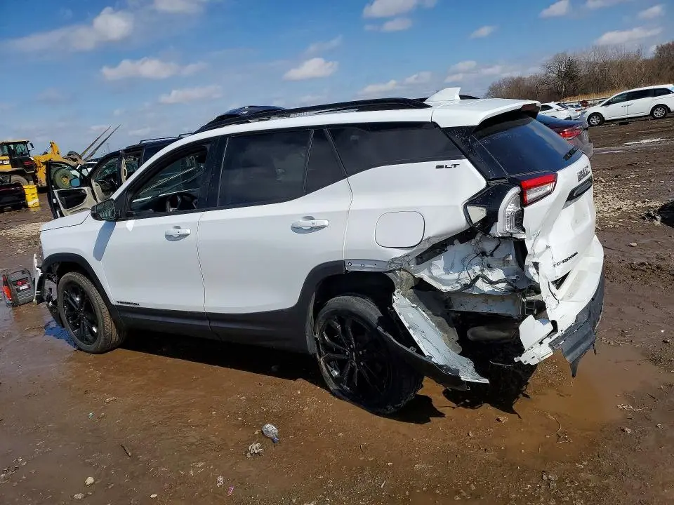 2022 GMC TERRAIN SLT  