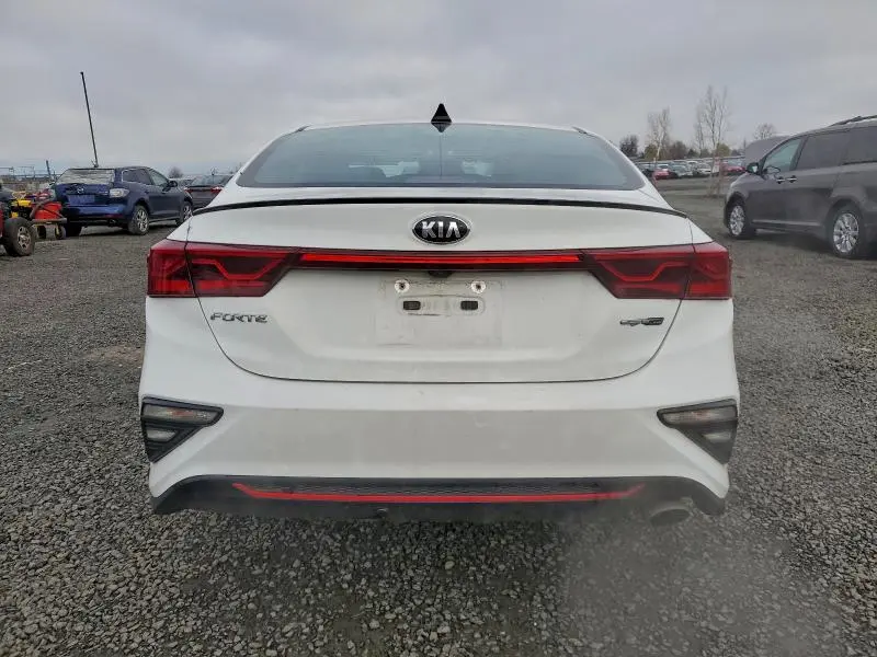 2021 KIA FORTE GT LINE  