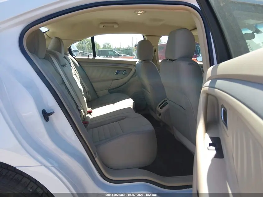 2018 FORD TAURUS SE