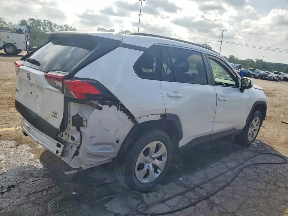2020 TOYOTA RAV4 LE  