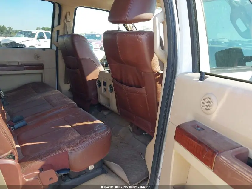 2011 FORD F-250 LARIAT