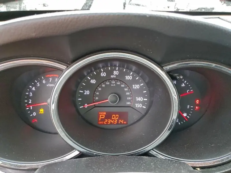 2012 KIA SORENTO BASE  