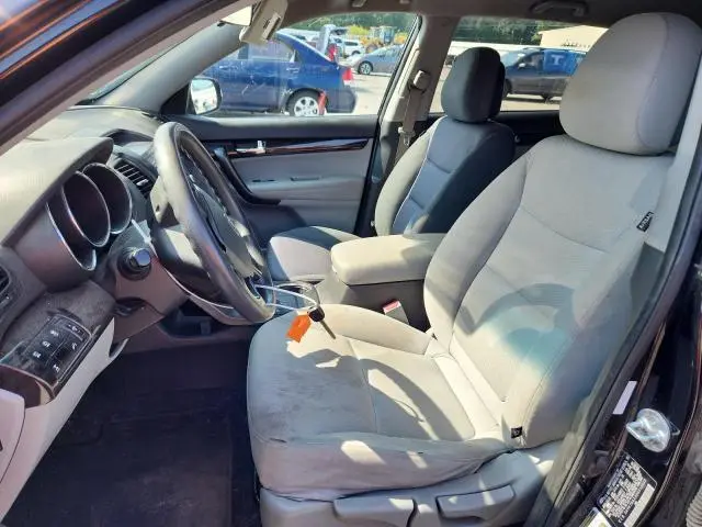 2013 KIA SORENTO LX  