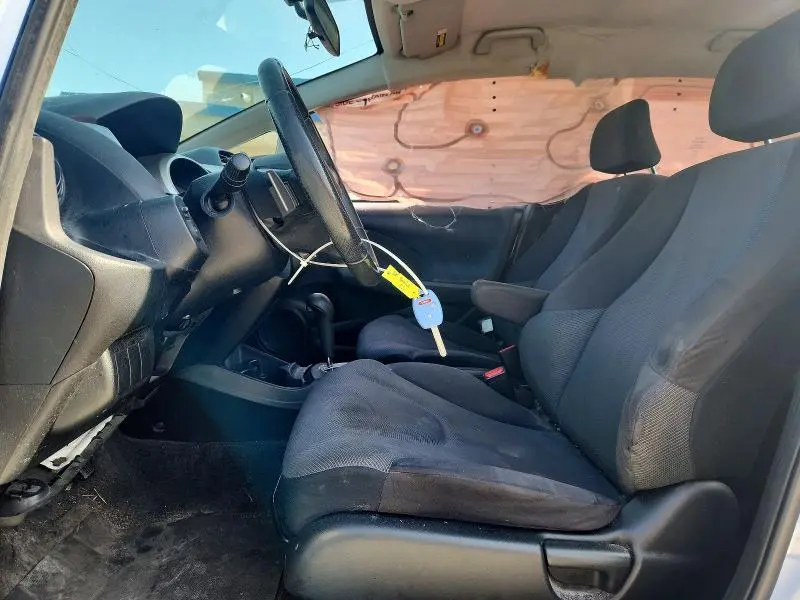 2010 HONDA FIT SPORT  