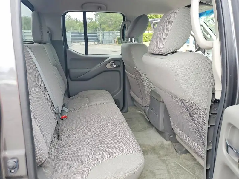 2016 NISSAN FRONTIER S  