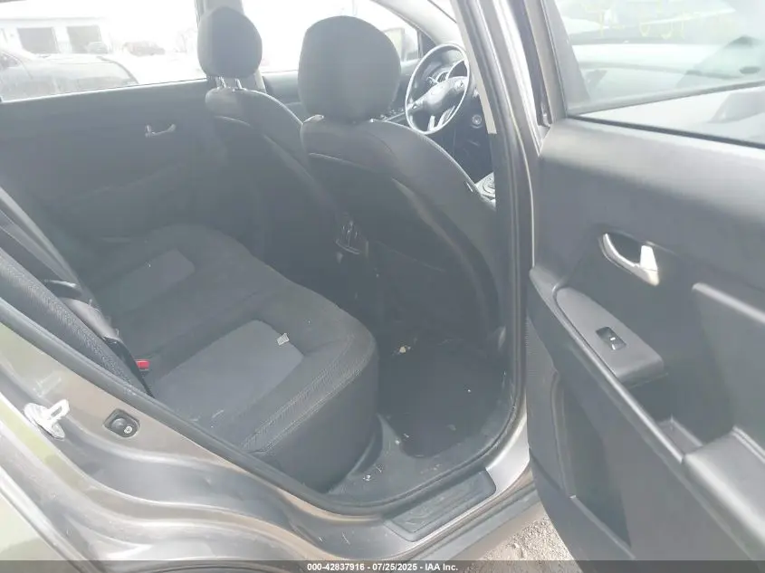 2016 KIA SPORTAGE LX
