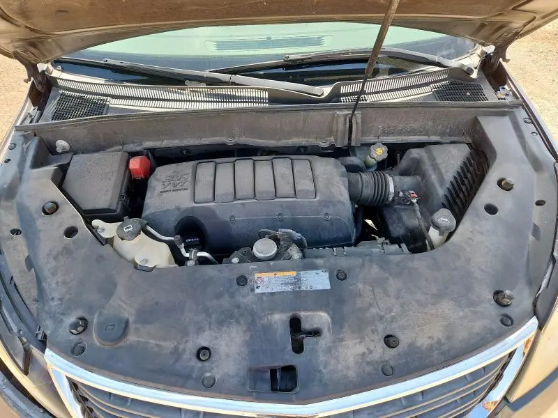 2013 CHEVROLET TRAVERSE LS  