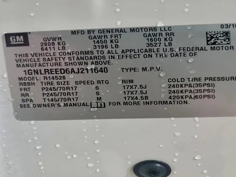 2010 CHEVROLET TRAVERSE LS  