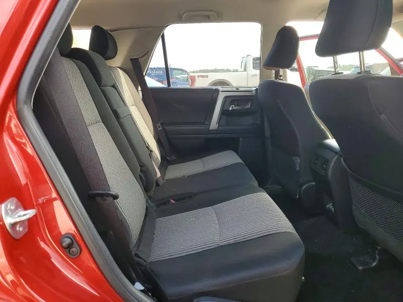 2022 TOYOTA 4RUNNER SR5  