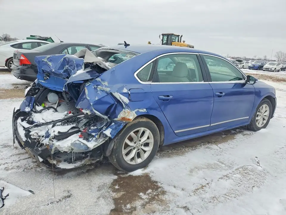 2016 VOLKSWAGEN PASSAT S  