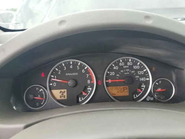 2014 NISSAN FRONTIER S  