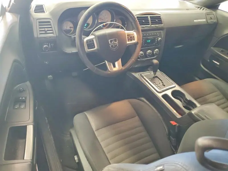 2013 DODGE CHALLENGER SXT  