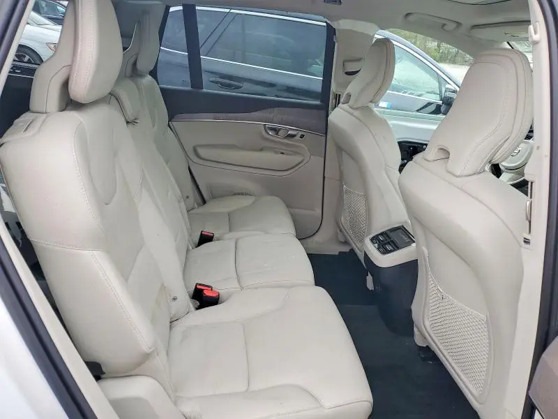 2023 VOLVO XC90 PLUS  