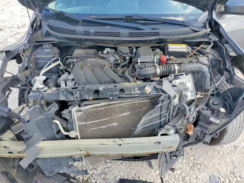 2019 NISSAN VERSA SV  