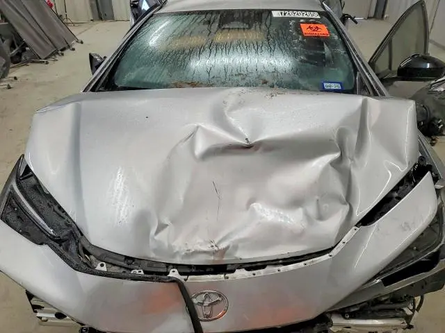 2024 TOYOTA PRIUS XLE  