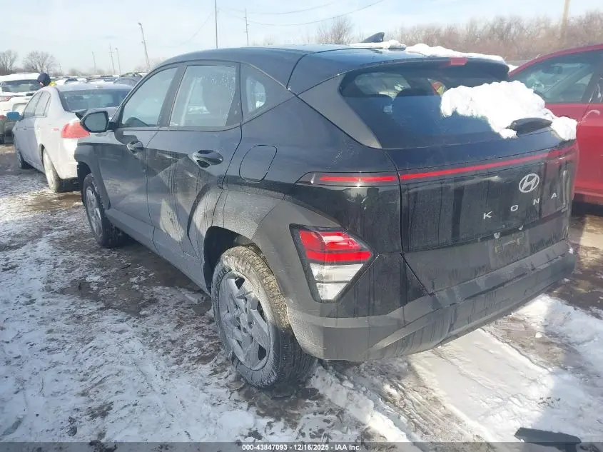 2025 HYUNDAI KONA SE