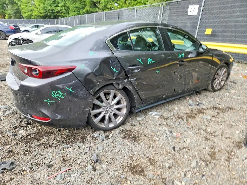 2022 MAZDA 3 SELECT  