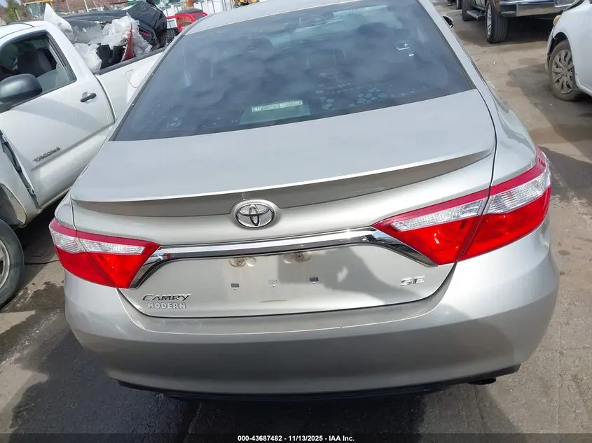 2016 TOYOTA CAMRY SE