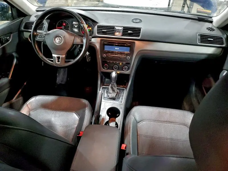 2015 VOLKSWAGEN PASSAT S  