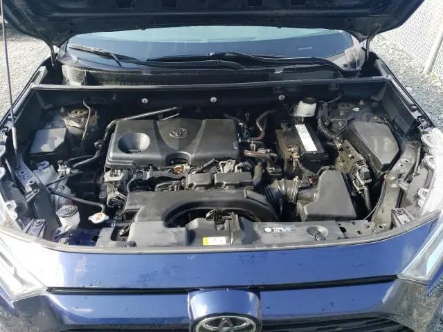 2019 TOYOTA RAV4 XLE