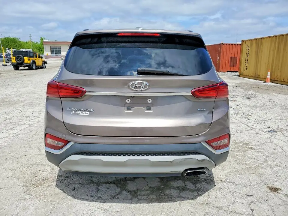 2020 HYUNDAI SANTA FE SE  