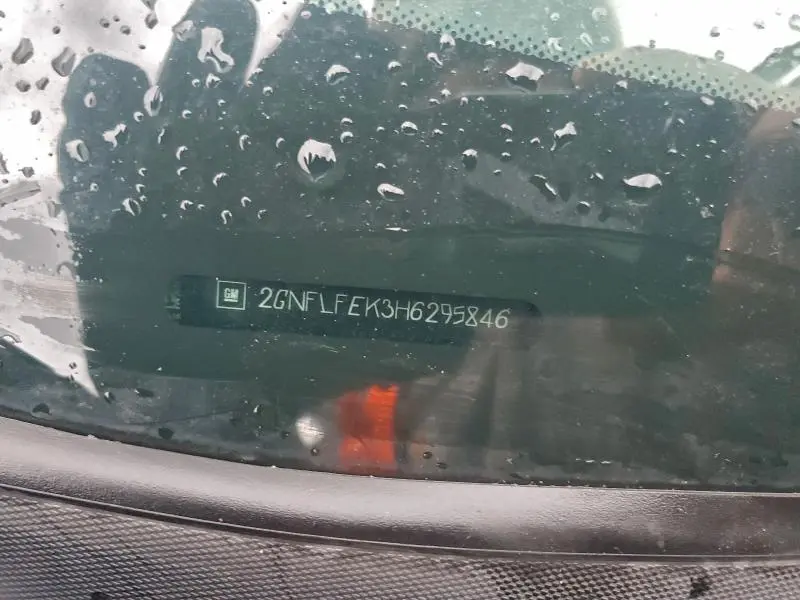 2017 CHEVROLET EQUINOX LT  