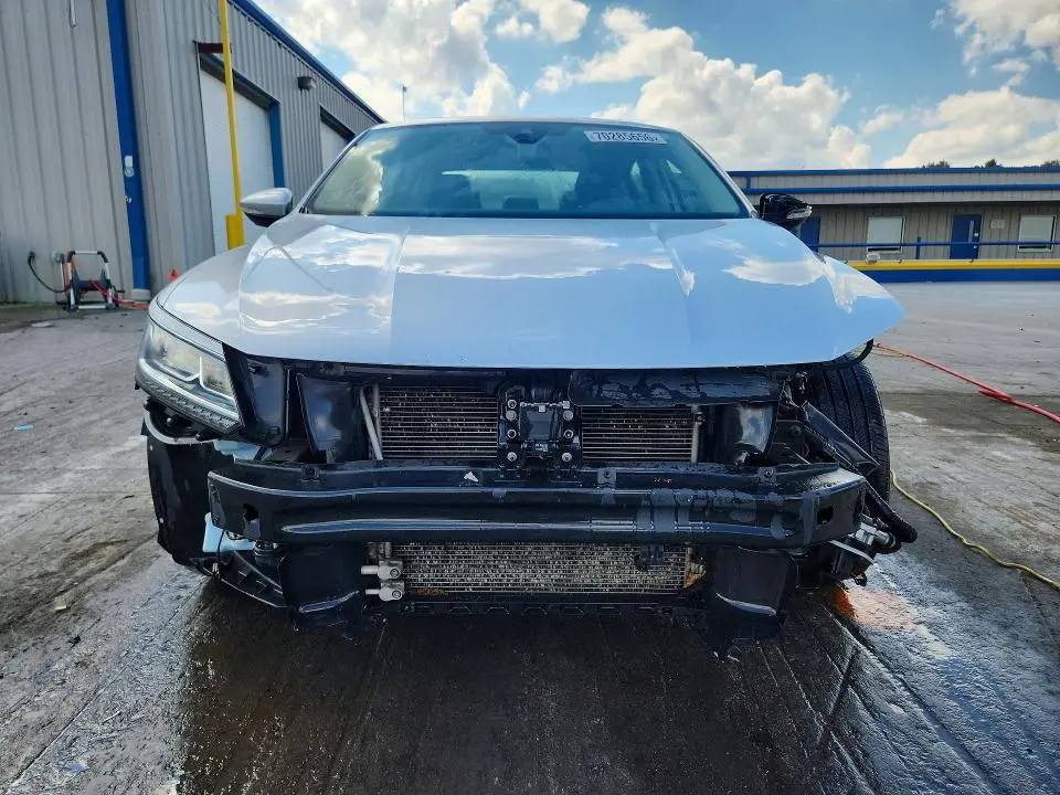 2017 VOLKSWAGEN PASSAT SEL PREMIUM  