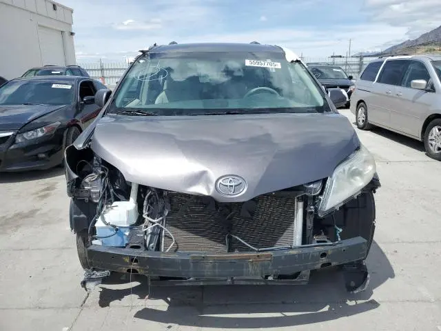 2011 TOYOTA SIENNA LE  