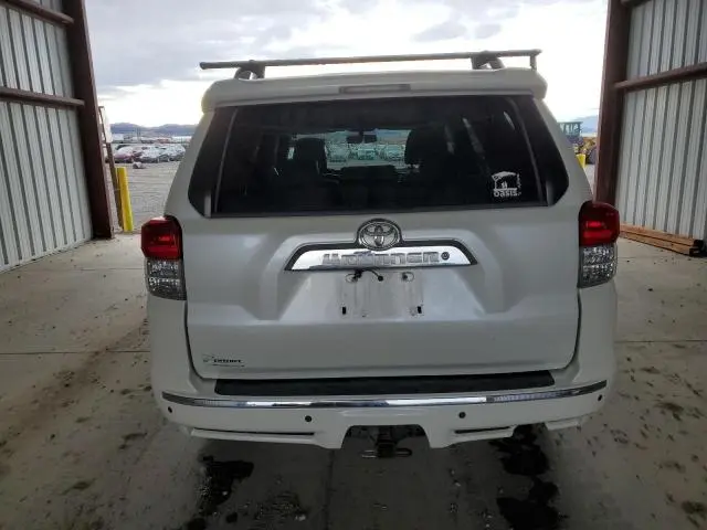 2010 TOYOTA 4RUNNER SR5  