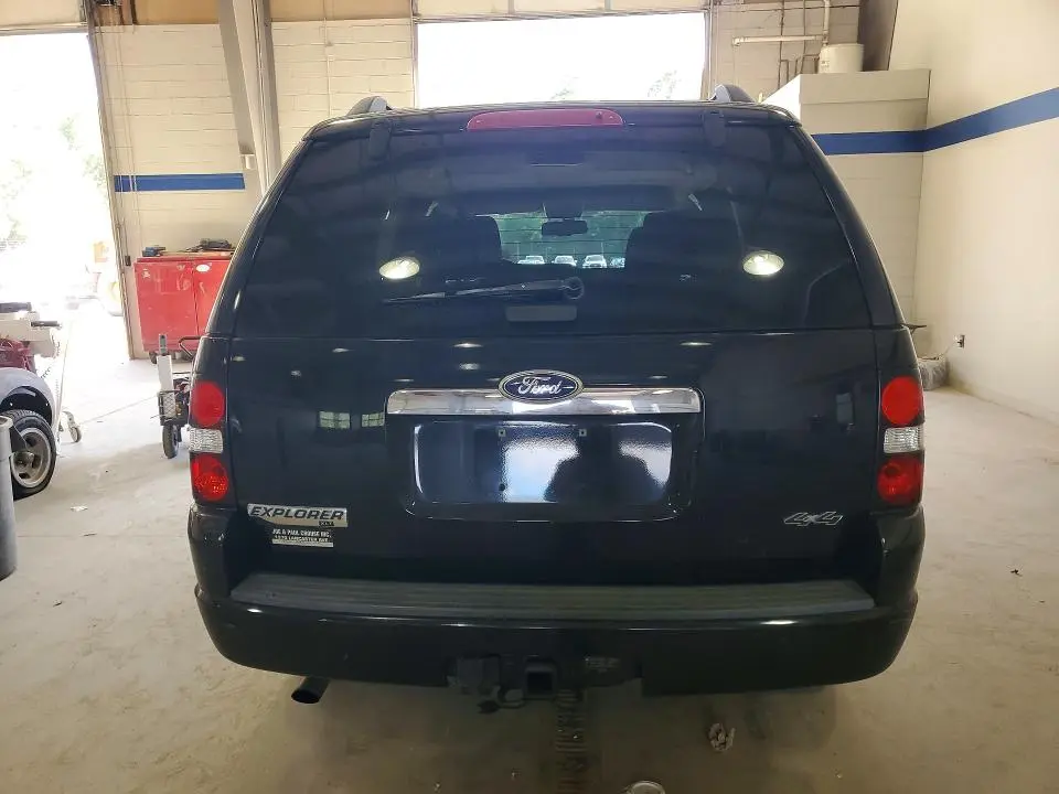 2010 FORD EXPLORER XLT  