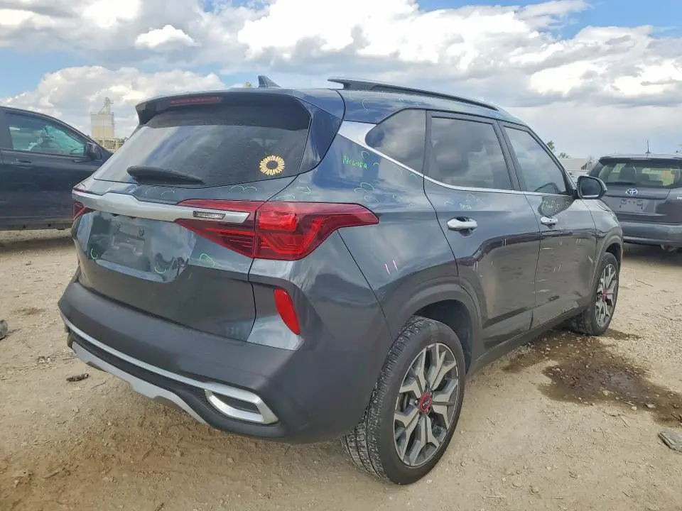 2023 KIA SELTOS SX  