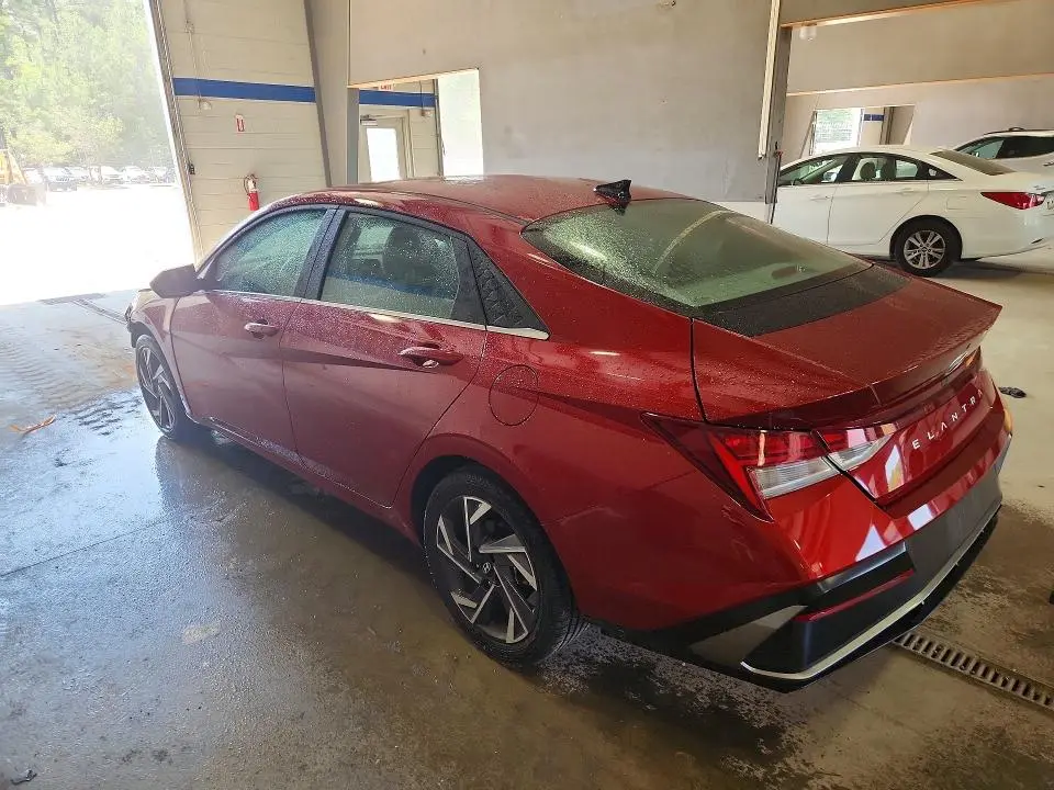 2025 HYUNDAI ELANTRA SEL  