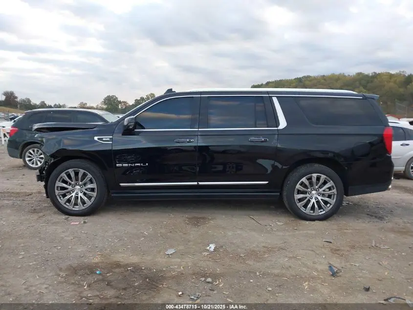 2022 GMC YUKON XL 4WD DENALI