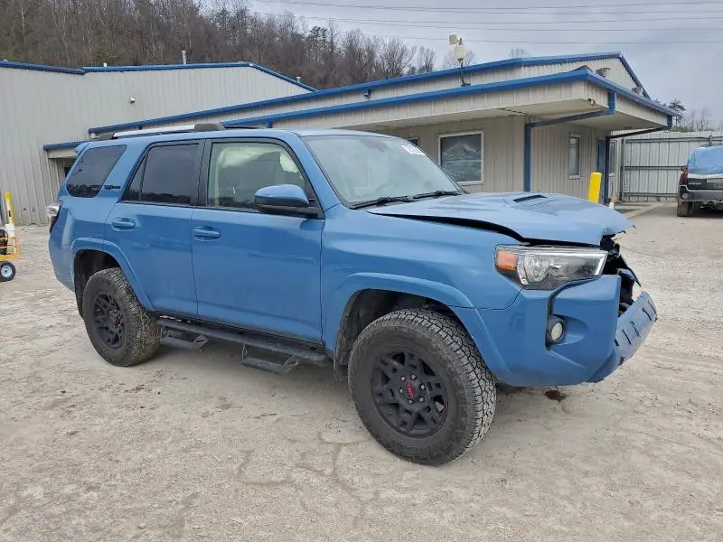 2018 TOYOTA 4RUNNER SR5/SR5 PREMIUM  