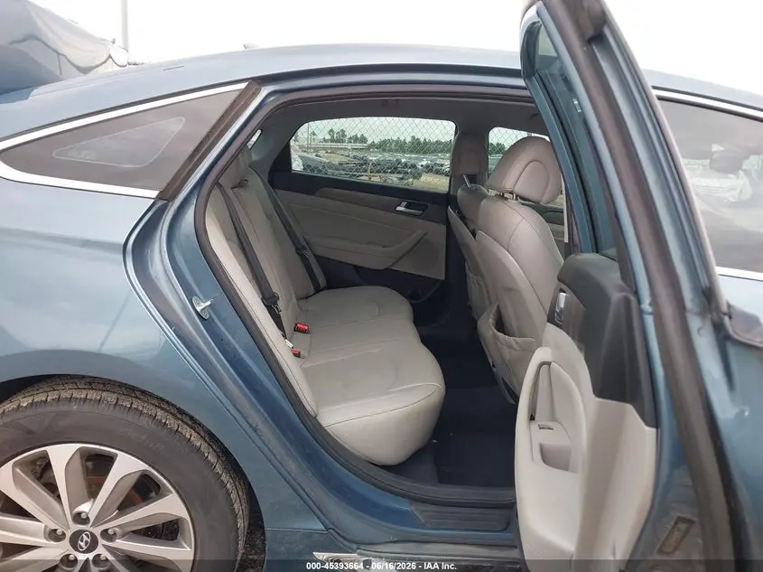 2015 HYUNDAI SONATA SPORT