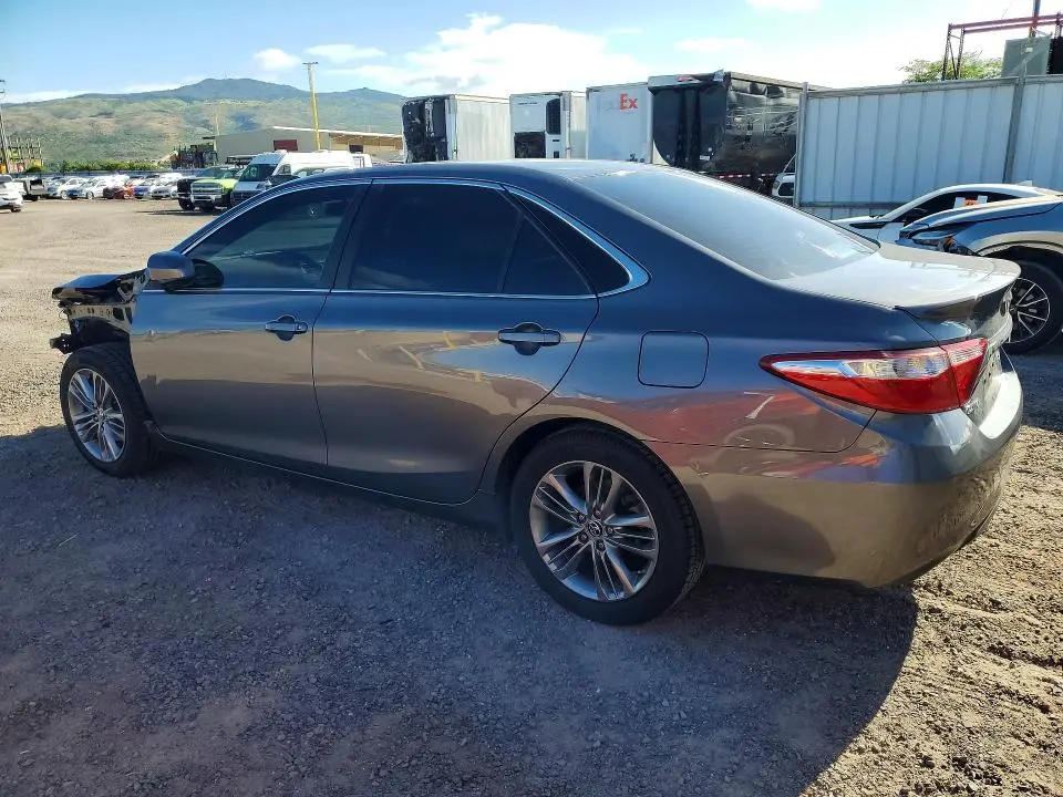 2015 TOYOTA CAMRY LE  
