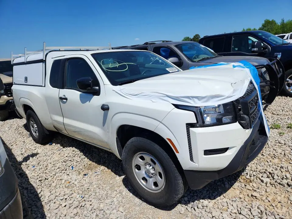 2024 NISSAN FRONTIER S  