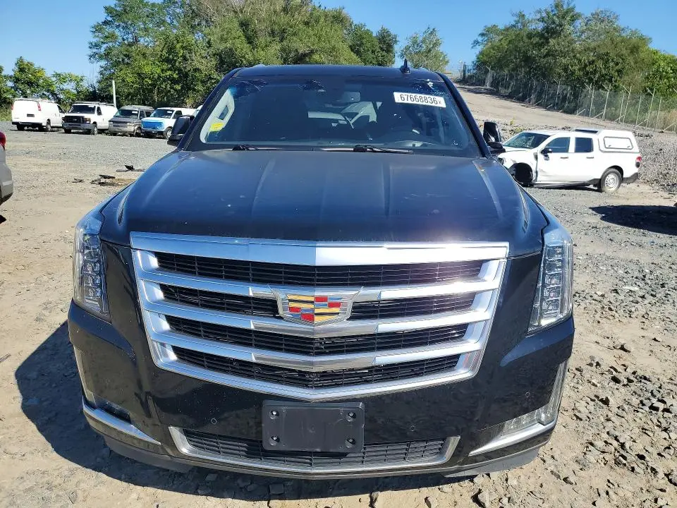2016 CADILLAC ESCALADE LUXURY  